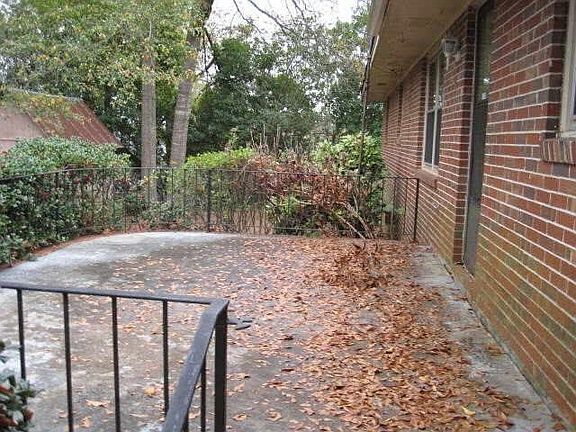 2nd image of 4271 White Oak Ln