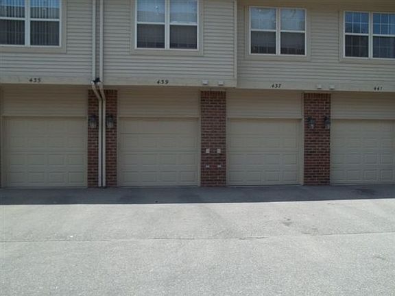 3rd image of 444 Old Pine Way #1