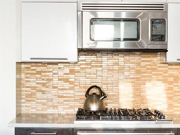 4th image of 500 4th Ave APT 2B
