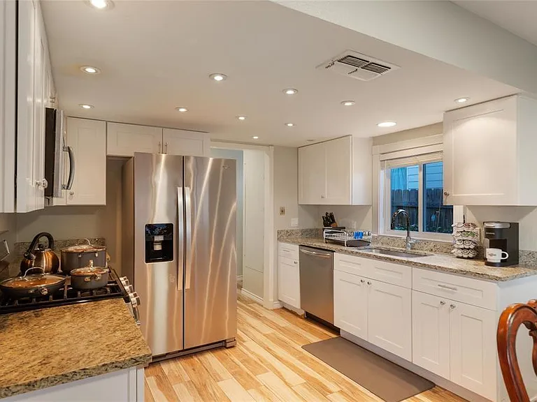 11200 Iron Oak Trl — Photo 22