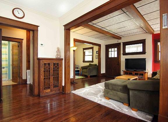 4th image of 1704 Palace Ave