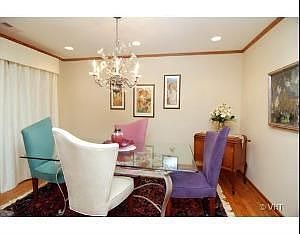 5th image of 1330 N La Salle St #107