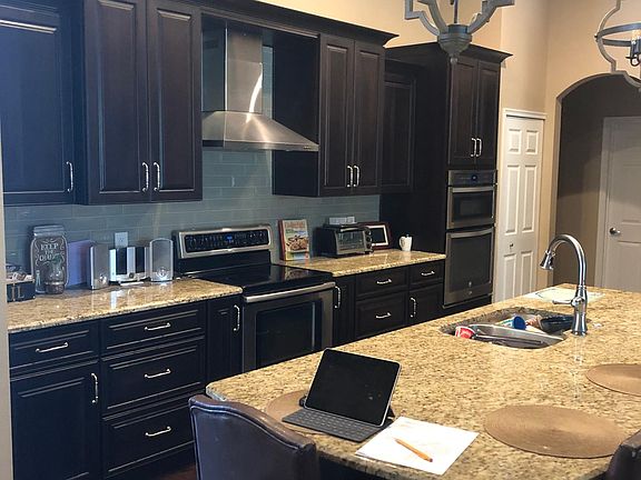 3rd image of 1006 Parkwood Cove Ct