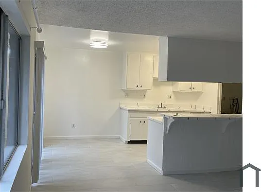 2131 1/2 S Broden St #C — Photo 6