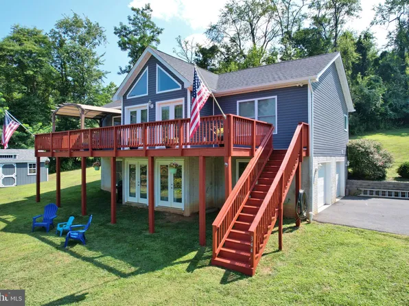 344 King David Dr, Linden, VA 22642