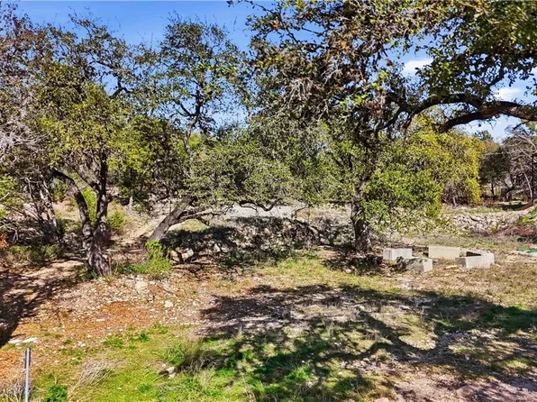 610 Orbit Dr, Canyon Lake, TX 78133