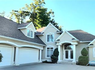 3644 Boulder Ridge Dr, Maumee, OH 43537