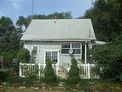 1st image of 209 S 5th St