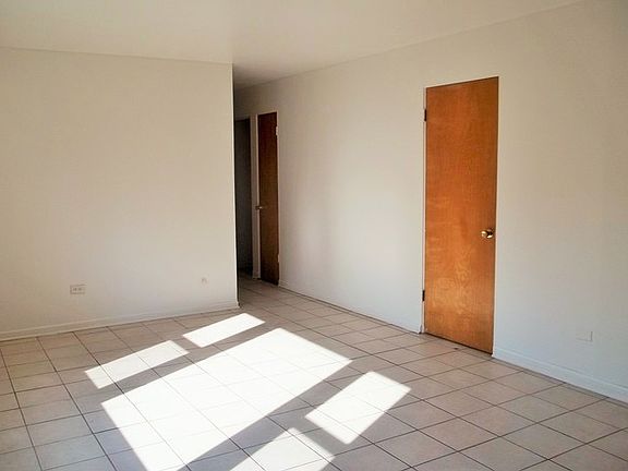 4th image of 411 S Cass Ave