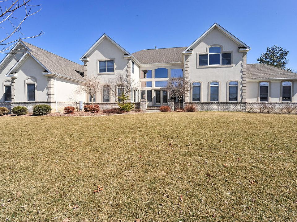 1st image of 2215 Ponybrook Way