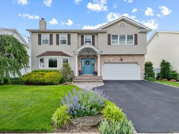 2442 6th Avenue, East Meadow, NY 11554