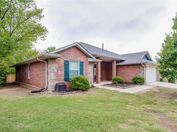 2529 NE Caribou Ct, Norman, OK 73071