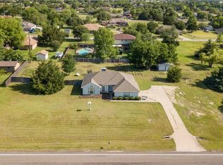 1211 Butcher Rd, Waxahachie, TX 75165