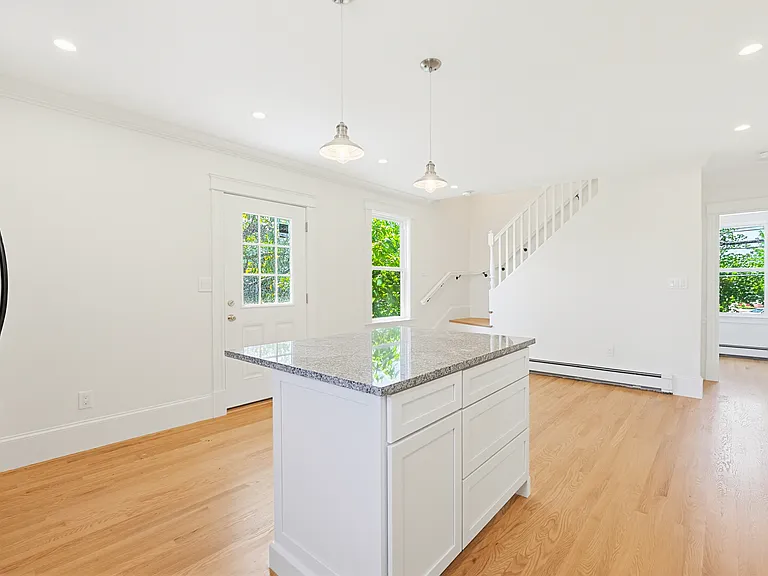 96 Liberty St #2 — Photo 4