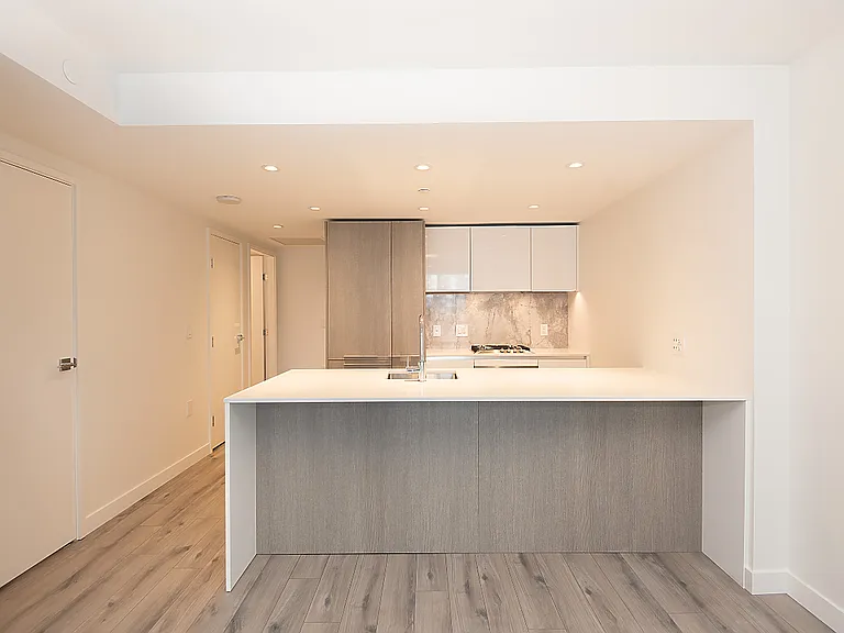 1107 Richards St #313 — Photo 3