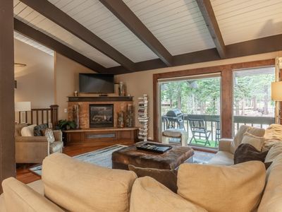 221 Canyon Blvd #115, Mammoth Lakes, CA, 93546