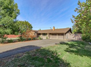 2925 Delta Waters Rd, Medford, OR