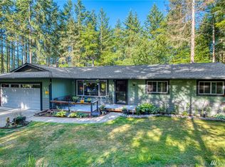 2434 Happy Valley Rd, Oak Harbor, WA 98277