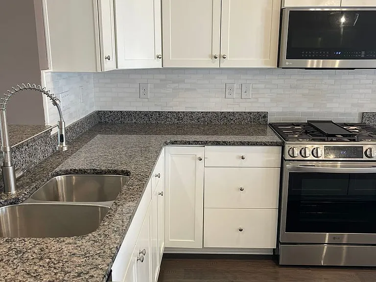 331 S Parkway Dr — Photo 38