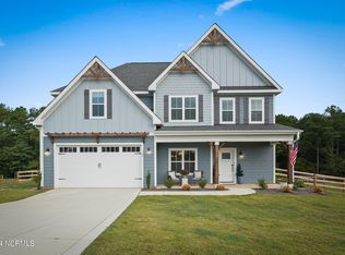 125 Archdale Dr, Carthage, NC 28327