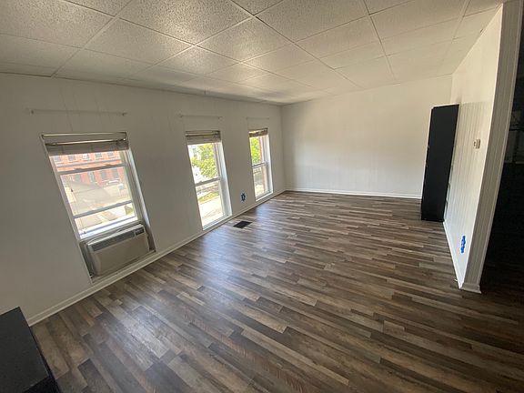 3rd image of 22 Monroe St #2