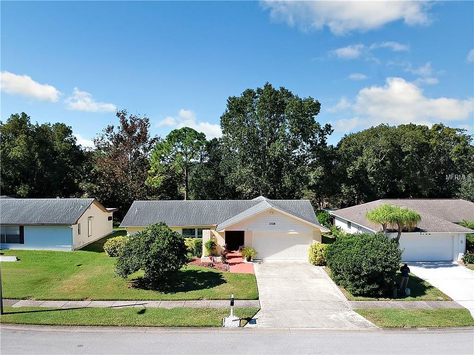 1st image of 1728 Macdonnell Dr
