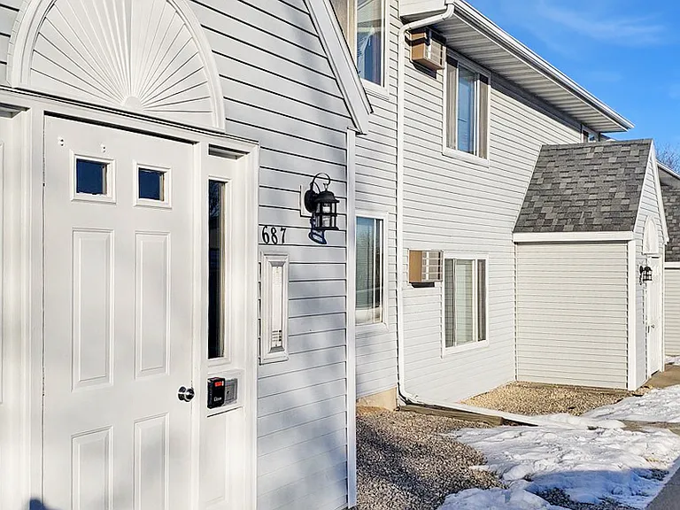 695 Wood Violet Ln #9 — Photo 9
