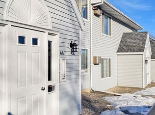 691 Wood Violet Ln APT 15, Sun Prairie, WI 53590