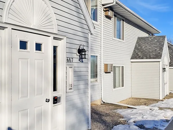 695 Wood Violet Ln APT 9, Sun Prairie, WI 53590