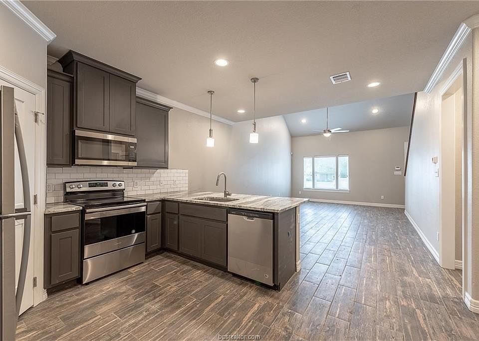 1st image of 705 Dominik Dr