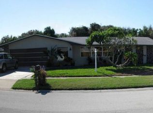120 Holiday Ln, Cocoa Beach, FL 32931