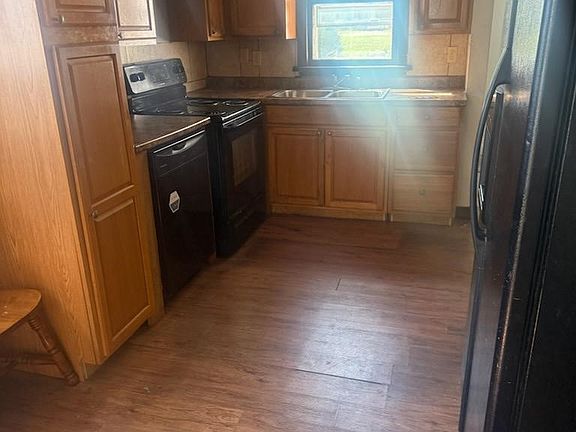 3rd image of 1823 Linwood Ave