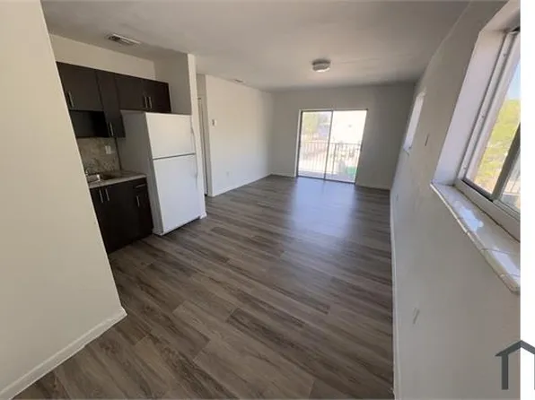 1885 NW 18th Ter, Miami, FL 33125