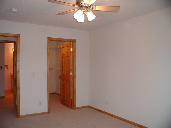 2nd image of 1285 Pinewood Trl APT 1