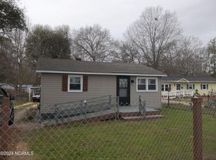 140 School St, Rockingham, NC 28379