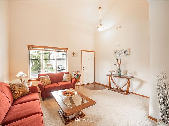 4th image of 5525 147th Pl NE