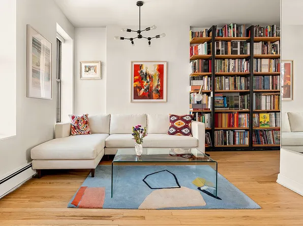 UNIT-4 102nd Ave, Jamaica, NY 11435