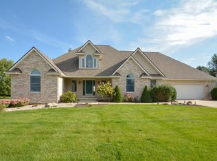 226 Barrington Cir, Battle Creek, MI 49015
