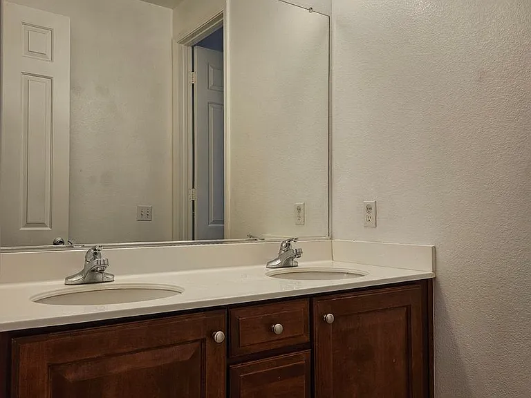 8975 Guadalupe Ave — Photo 26