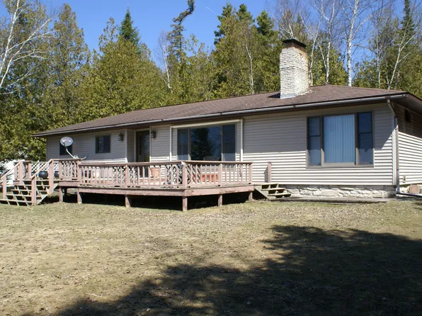1328 S Lakeside Rd, Cedarville, MI 49719