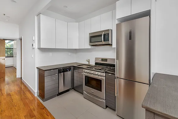 Rented by Brooklyn Rentals NYC | media 6