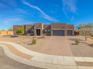 11870 N Luzon Ct, Tucson, AZ 85737
