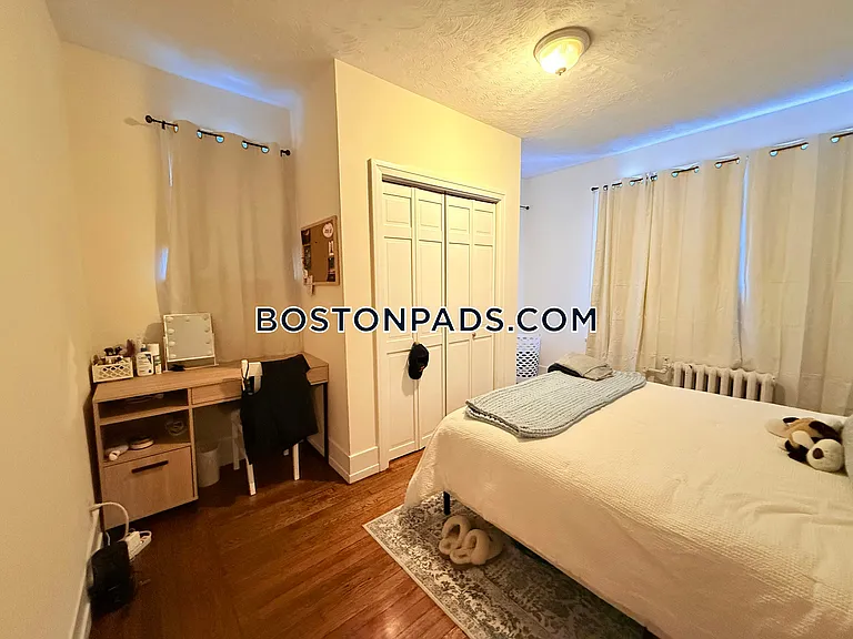 452 Park Dr #4 — Photo 5