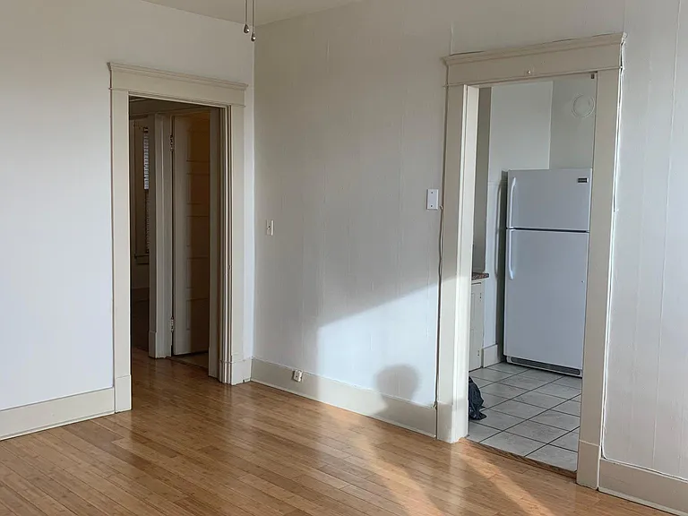 200 W Main St #32 — Photo 9