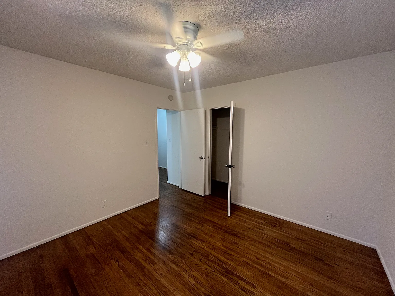 2 bed, 1.5 bath, $1,875 — Photo 4