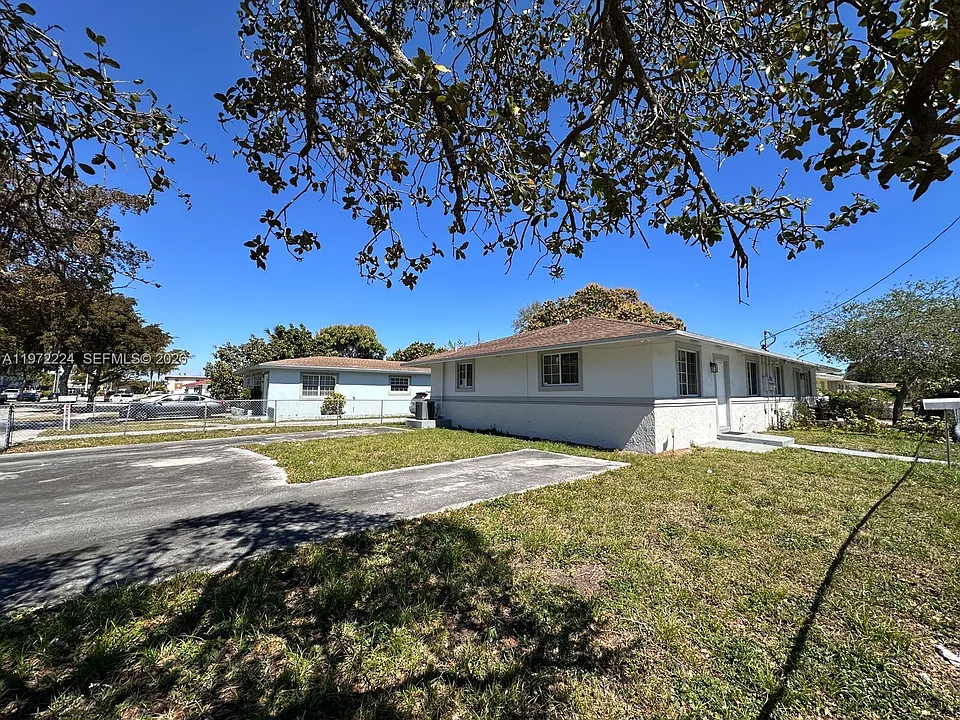1209 NE 136th Ter #1209