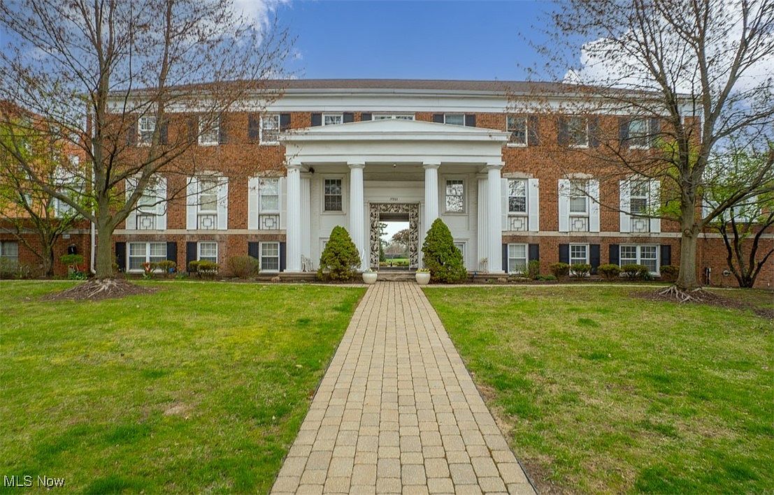 19801 Van Aken Blvd APT 205C