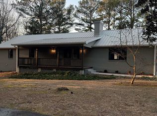 80 Silver Lake Dr, Cropwell, AL 35054