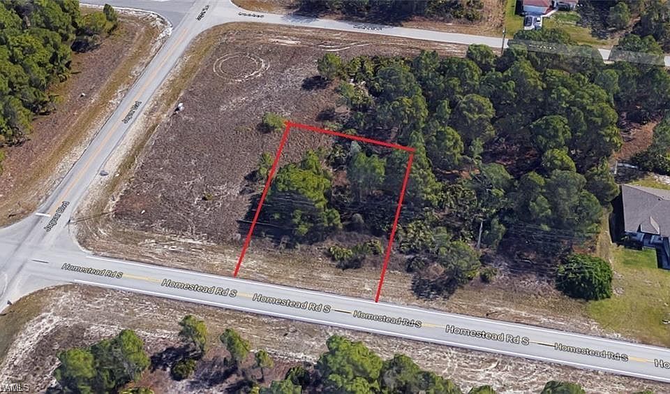 2nd image of 805 Homestead Rd S
