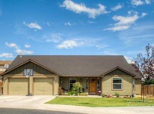 976 SW Rimrock Way, Redmond, OR 97756